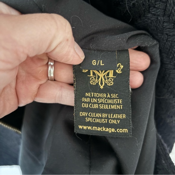 Stunning Mackage Coat Size L - Picture 6 of 12